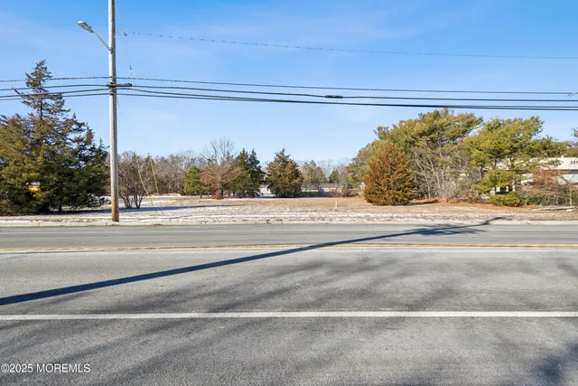 $155,000 | 645 Highway 9, Little Egg Harbor, NJ 08087