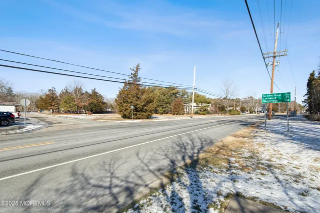 $155,000 | 645 Highway 9, Little Egg Harbor, NJ 08087