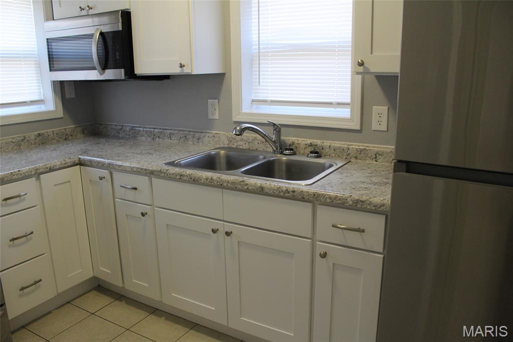 1407 Doerr Avenue Alton, IL 62002 - Photo 12 of 28