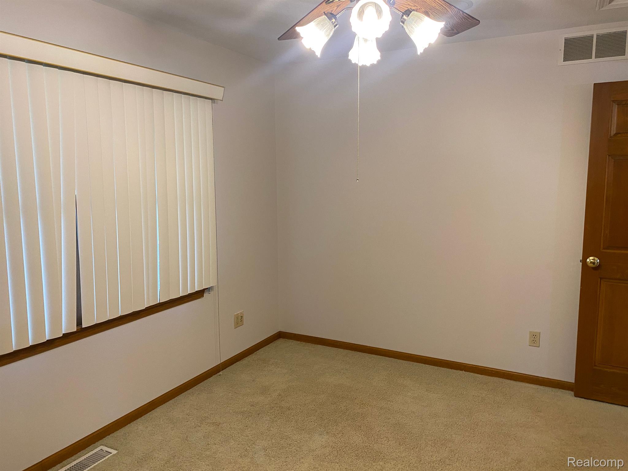 6085 Cook Road Swartz Creek, MI 48473 - Photo 22 of 49 Gallery Image 22