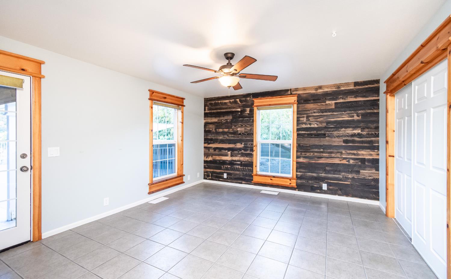664 Perkins Road Arbuckle, CA 95912 - Photo 38 of 91 a view of an empty room with a ceiling fan and window