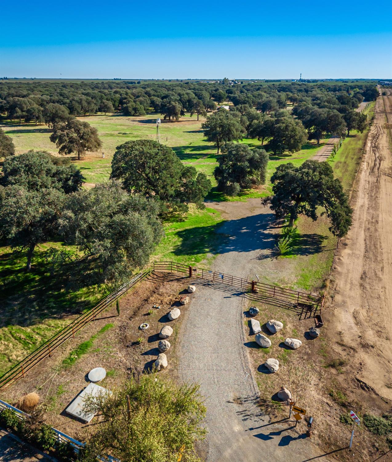 664 Perkins Road Arbuckle, CA 95912 - Photo 81 of 91 an aerial view of a city with lots of residential buildings ocean and mountain view in back