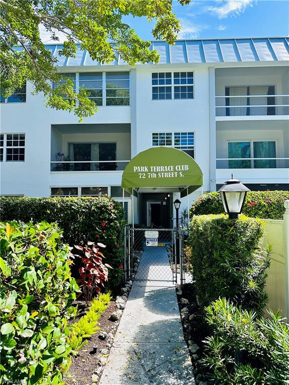 72 7th Street South, Unit 306 Naples, FL 34102 - Photo 2 of 23