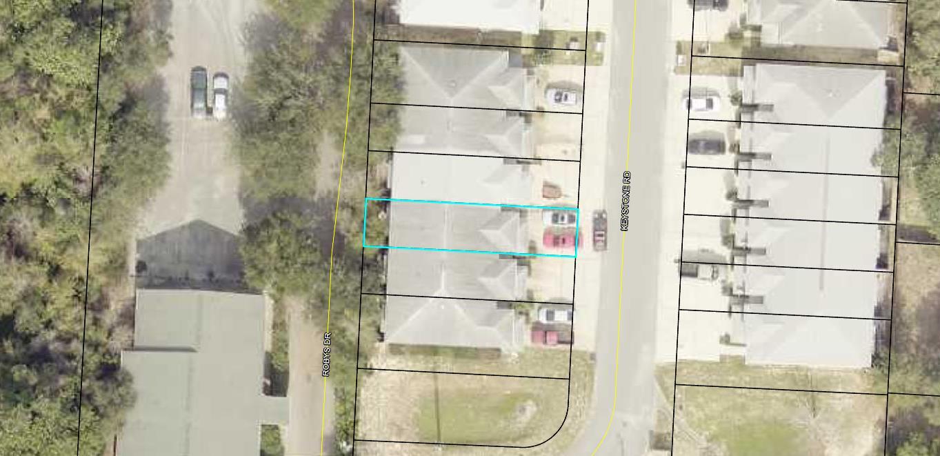 472 Keystone Road Mary Esther, FL 32569 - Photo 26 of 26 a glass door with shower and a glass door