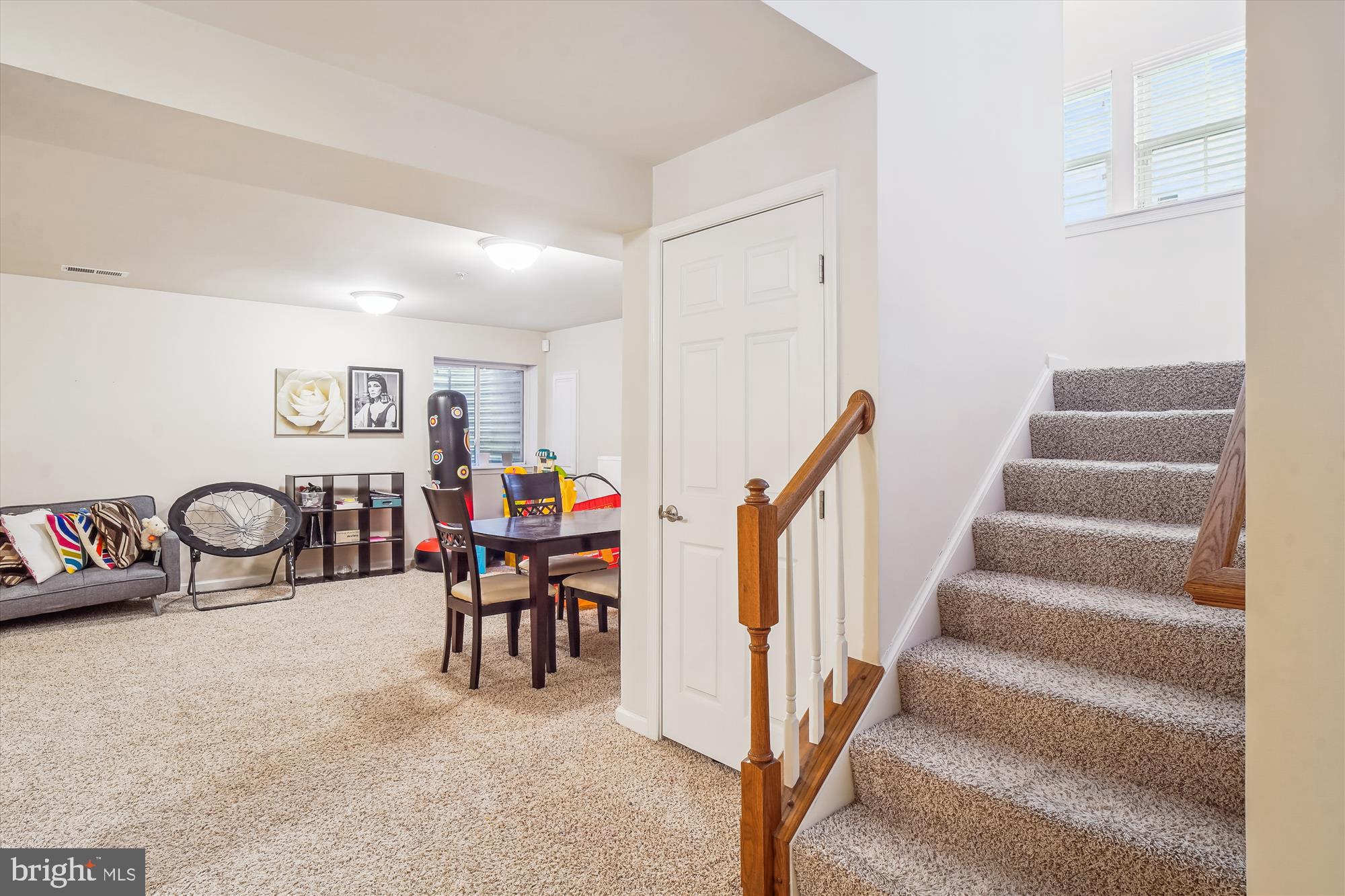 11903 Deer Spring Way Clarksburg, MD 20871 - Photo 43 of 88 Landing