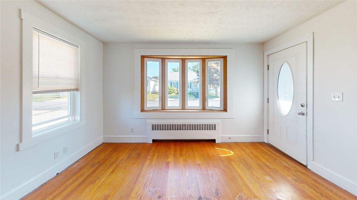 21 Benedict Street Pawtucket, RI 02861 - Photo 7 of 42