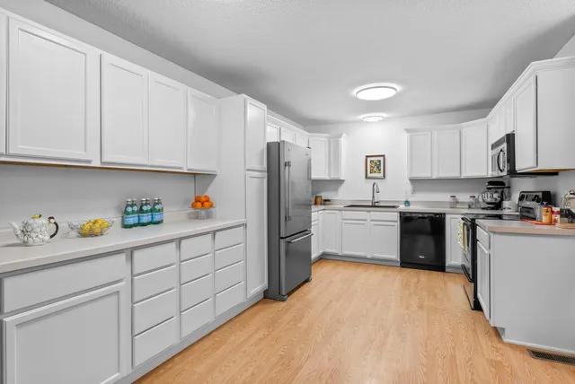 $269,999 | 814 Ivy Ridge Lane, Buffalo, MN 55313