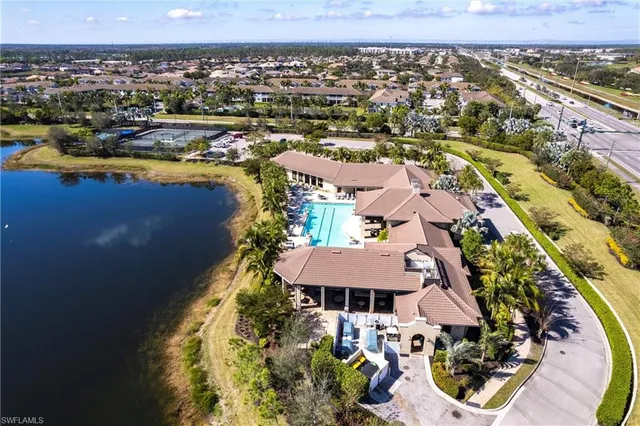 $649,900 | 2351 Montserrat Lane, Unit 202, Naples, FL 34120