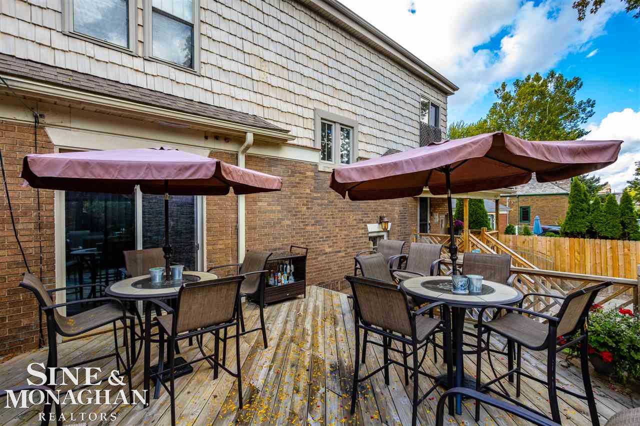 954 Barrington Road Grosse Pointe Park, MI 48230 - Photo 31 of 44