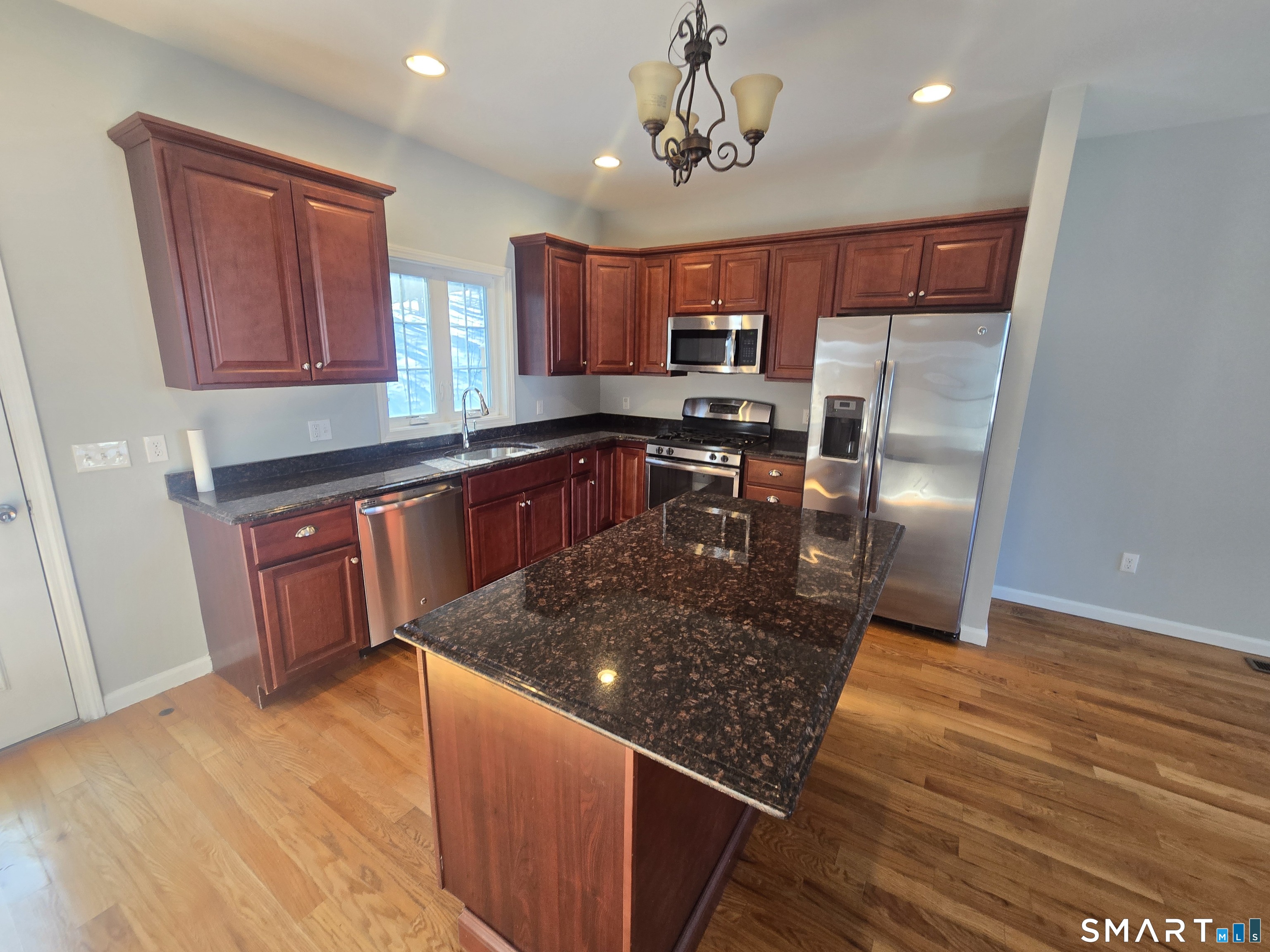 6 Oak Lane, Unit 6 Brookfield, CT 06804 - Photo 3 of 16