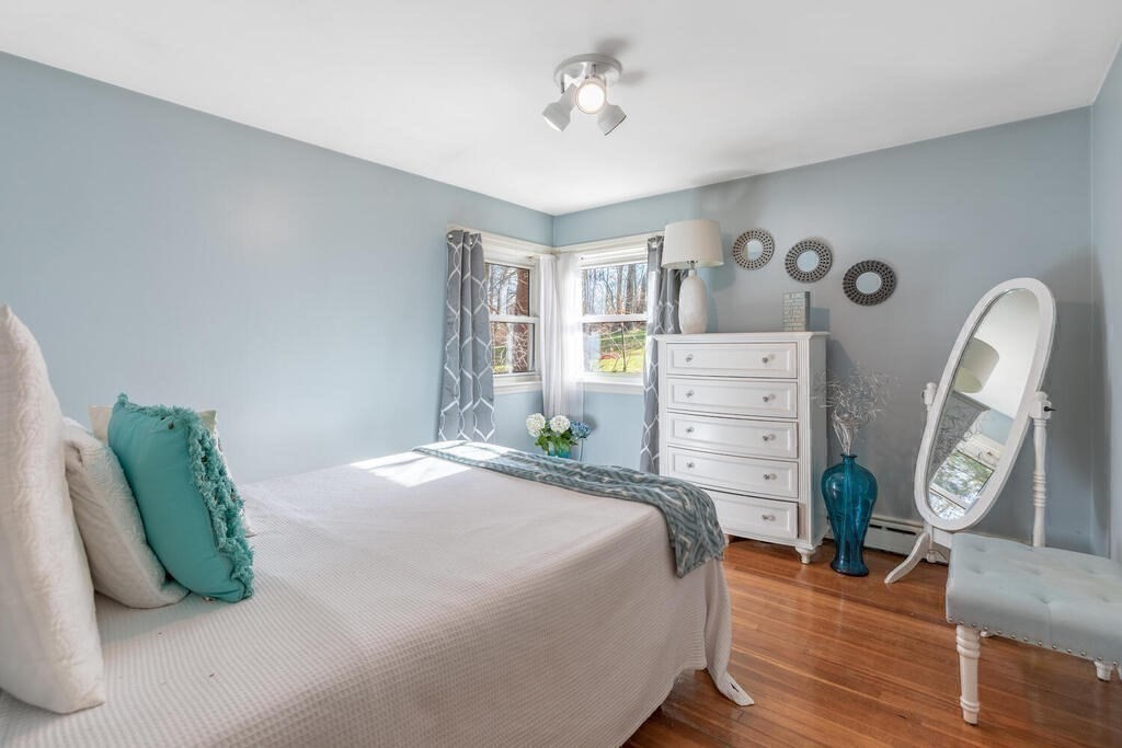 31 Batchelder Road Reading, MA 01867 - Photo 18 of 26 Gallery Image 18