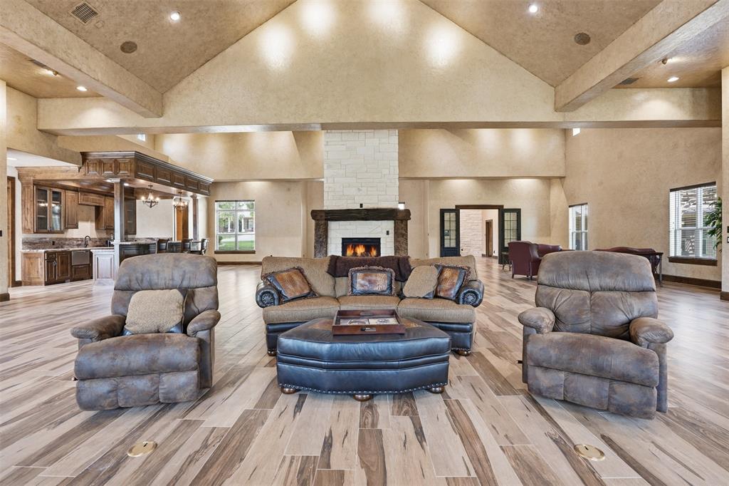9310 Bellechase Road Granbury, TX 76049 - Photo 15 of 40