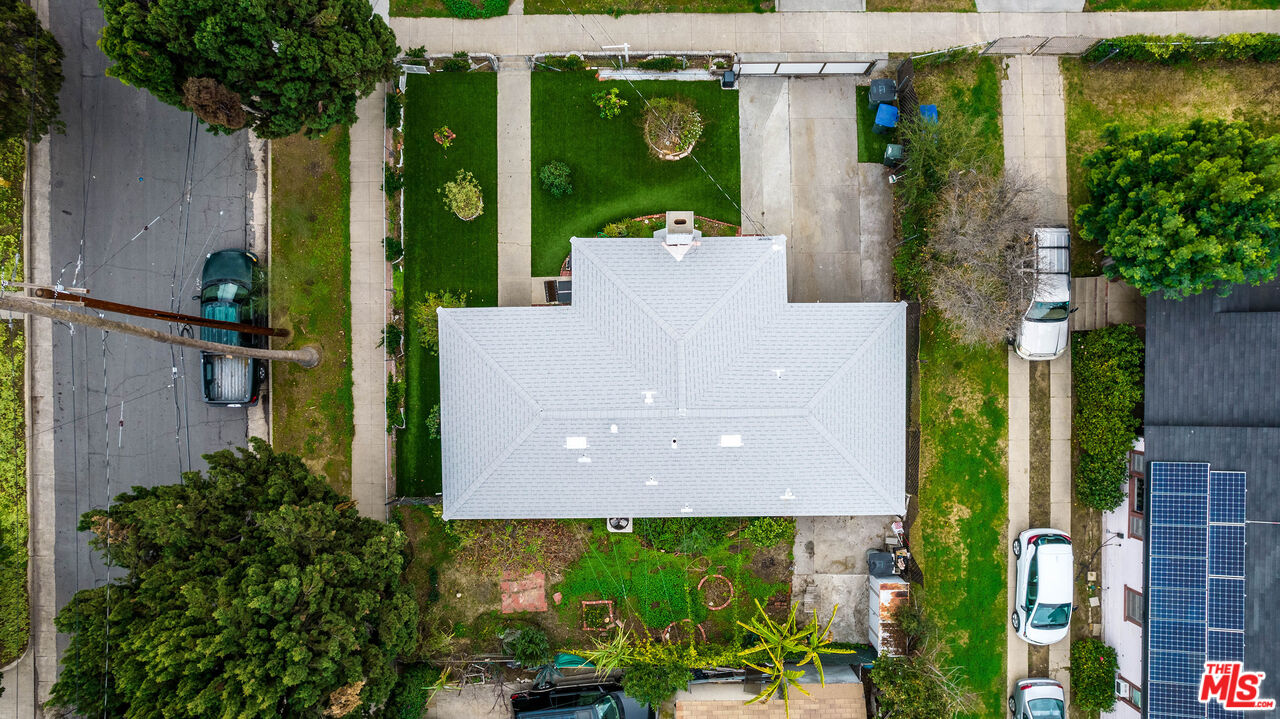 263 Flower Street Pasadena, CA 91104 - Photo 31 of 34 an aerial view of a house