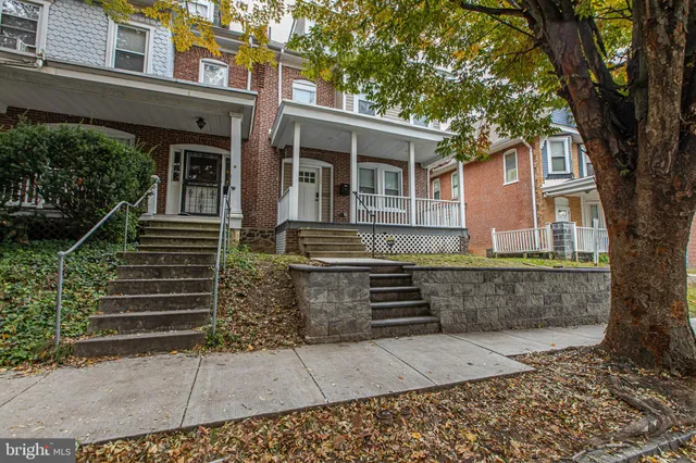 $2,200 | 2417 Washington Street, Wilmington, DE 19802
