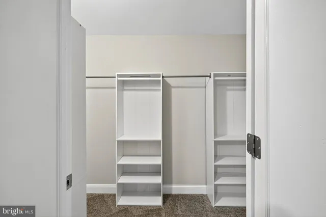 $2,200 | 2417 Washington Street, Wilmington, DE 19802