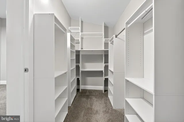 $2,200 | 2417 Washington Street, Wilmington, DE 19802