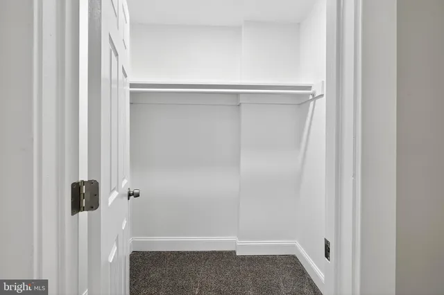 $2,200 | 2417 Washington Street, Wilmington, DE 19802