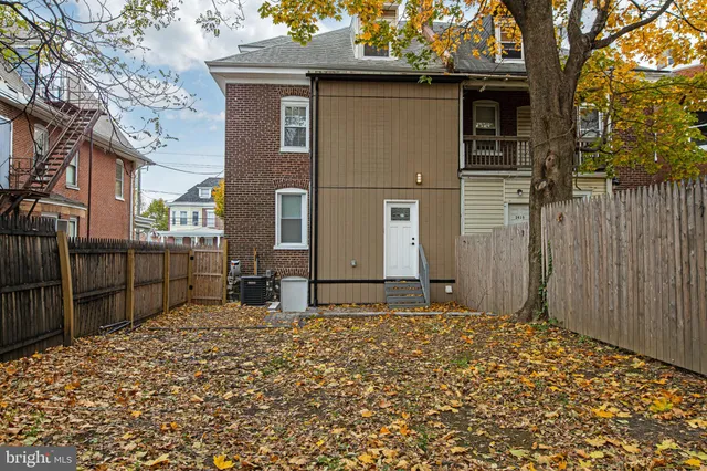 $2,200 | 2417 Washington Street, Wilmington, DE 19802