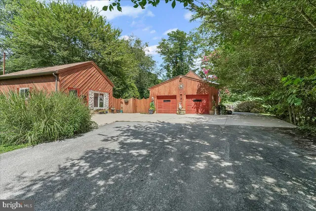 a house view with a outdoor space