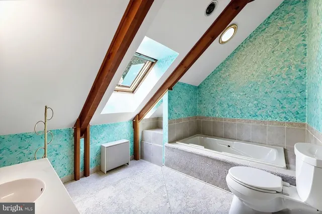 $875,000 | 962 East Baltimore Pike, Kennett Square, PA 19348