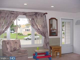 21 Edgemont Road Hamilton, NJ 08620 - Photo 4 of 6