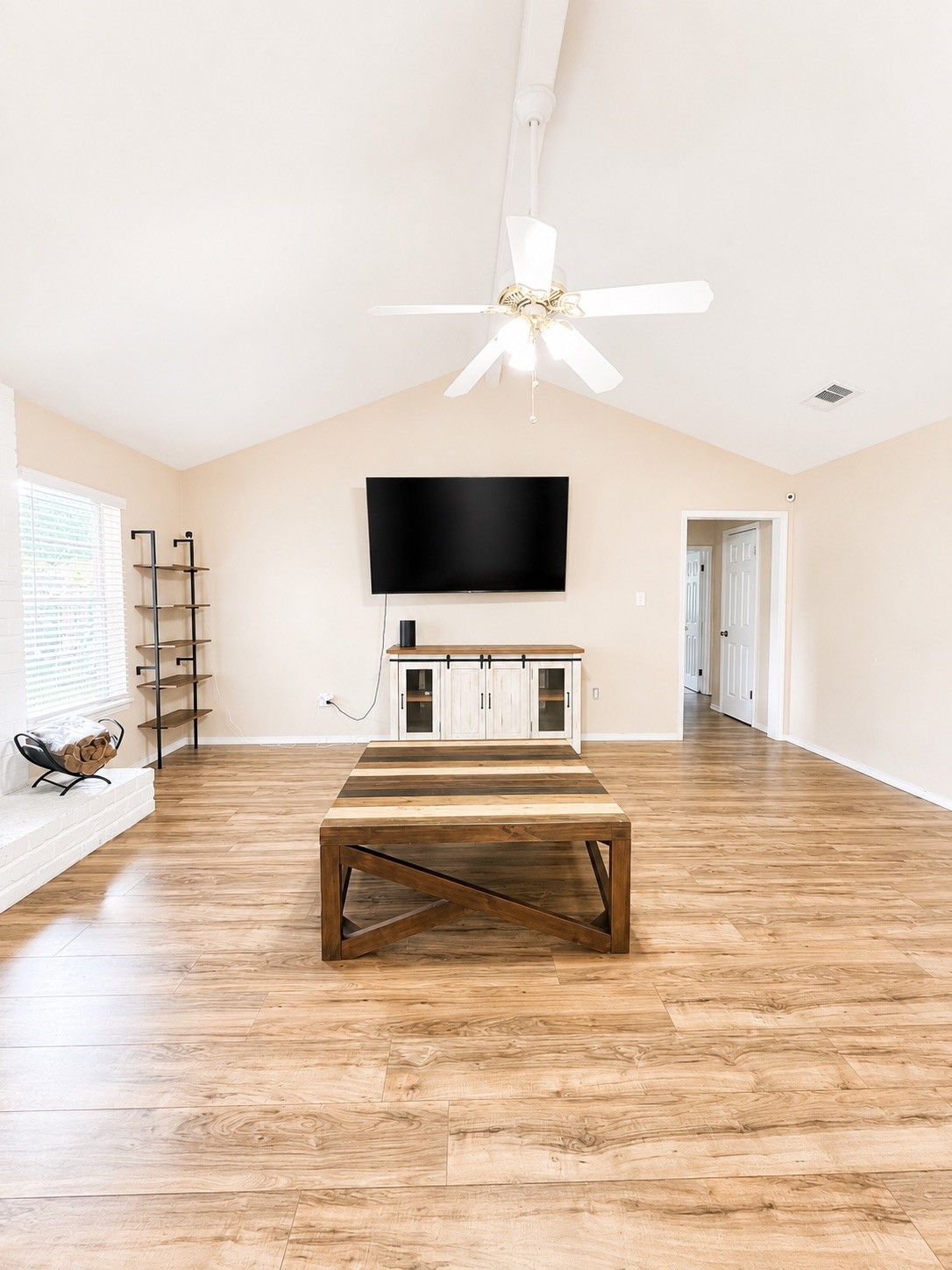 8419 Avington Road La Porte, TX 77571 - Photo 8 of 39
