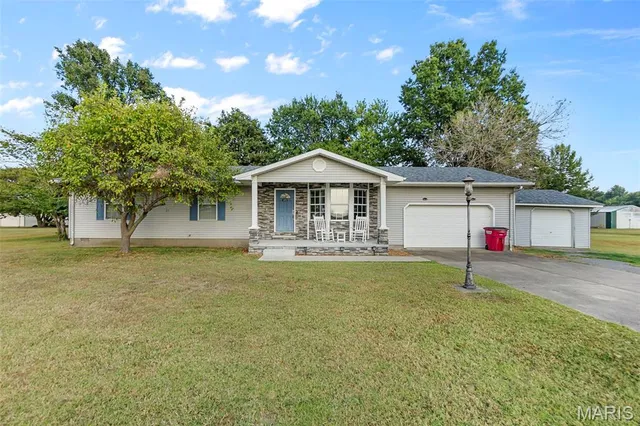 $244,900 | 8 Elizabeth Road, Sikeston, MO 63801