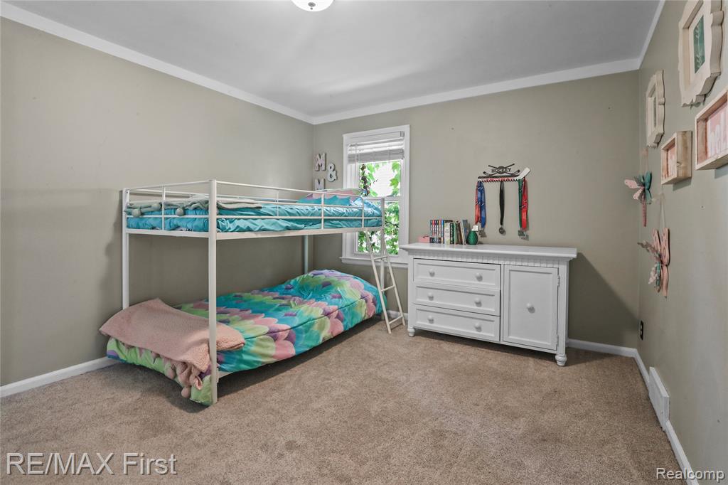 324 Fisher Road Grosse Pointe Farms, MI 48230 - Photo 15 of 22