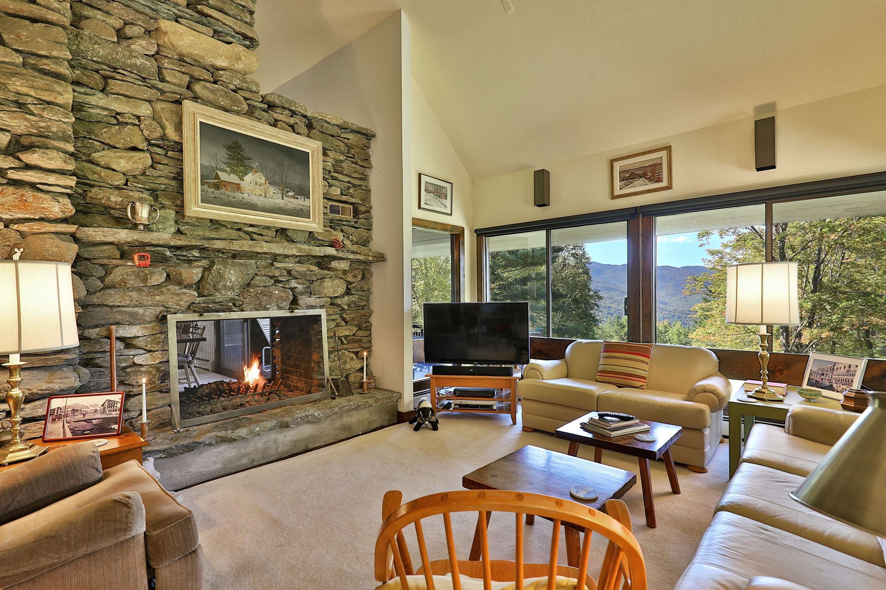 500 Great Hawk Road Rochester, VT 05767 - Photo 6 of 37
