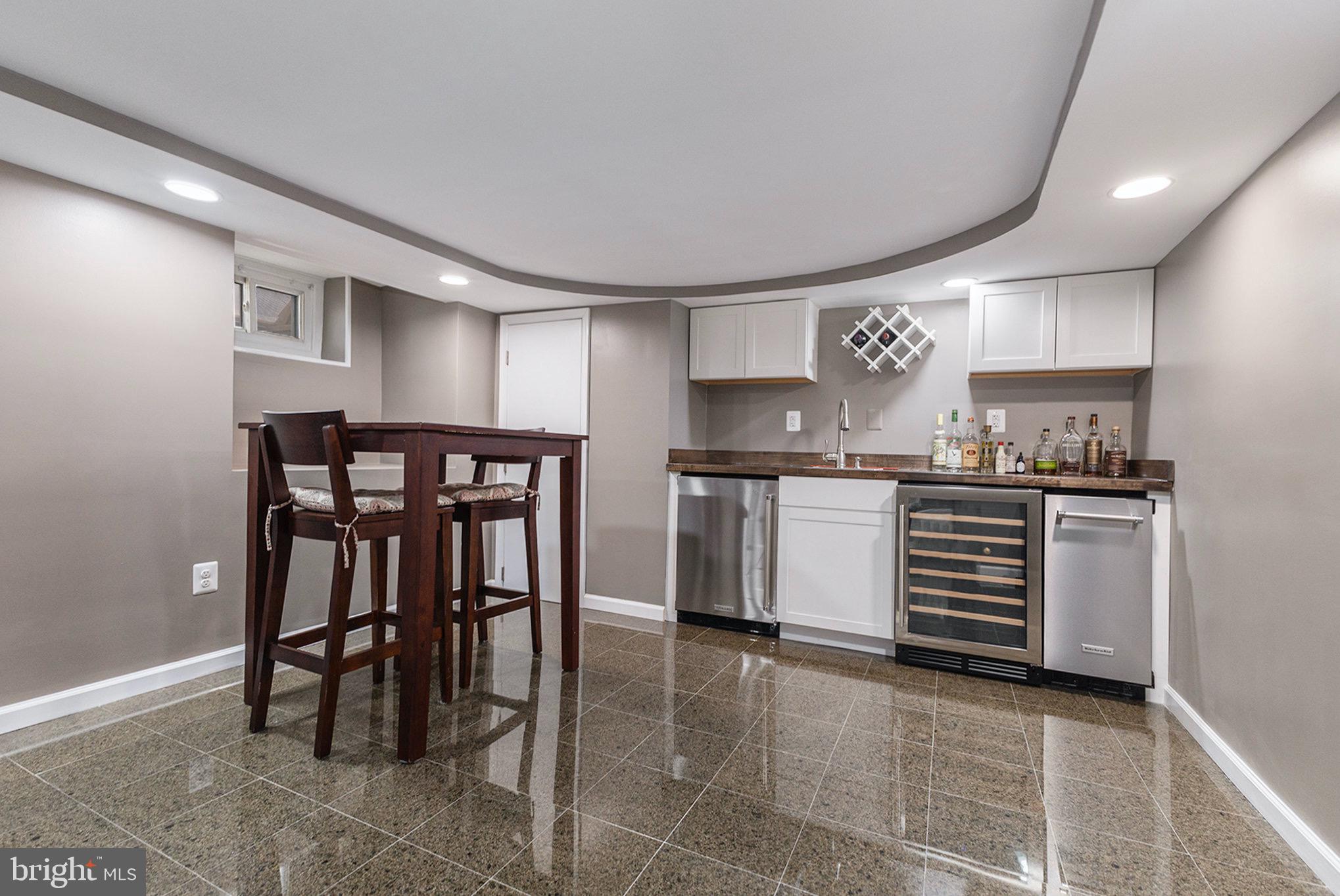511 Darby Road Havertown, PA 19083 - Photo 24 of 31 Wetbar
