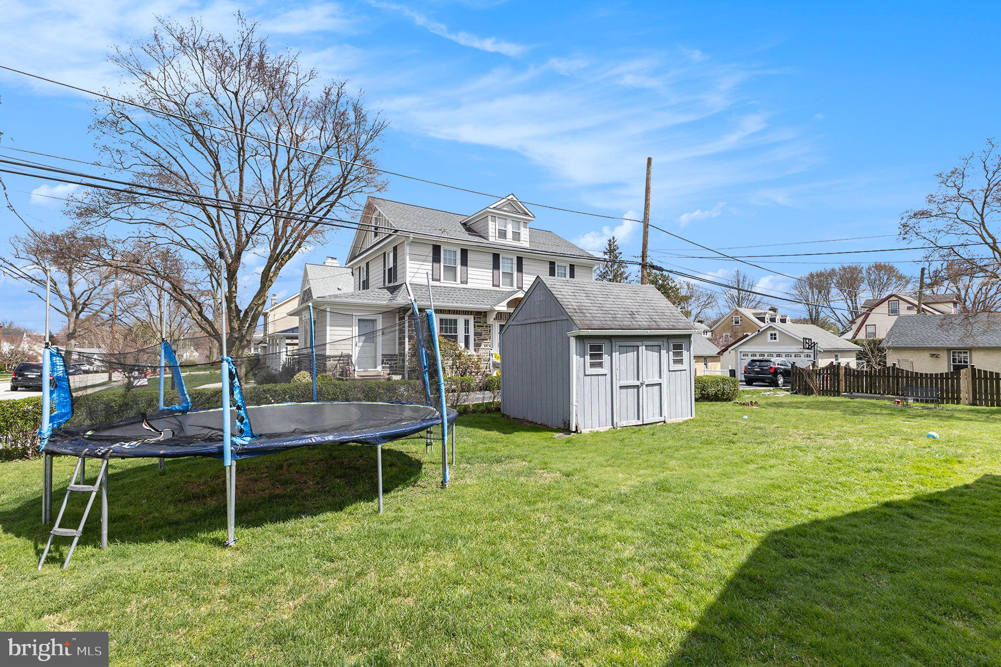 511 Darby Road Havertown, PA 19083 - Photo 30 of 31 Side yard