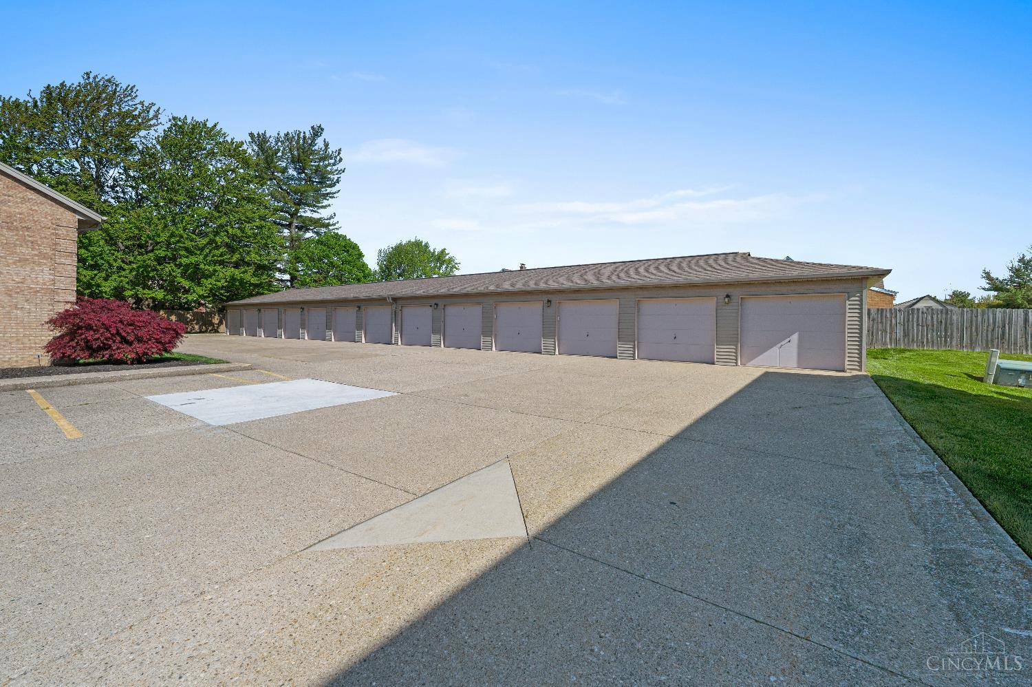 3981 School Section Road, Unit 11 Cincinnati, OH 45211 - Photo 5 of 33 Gallery Image 5