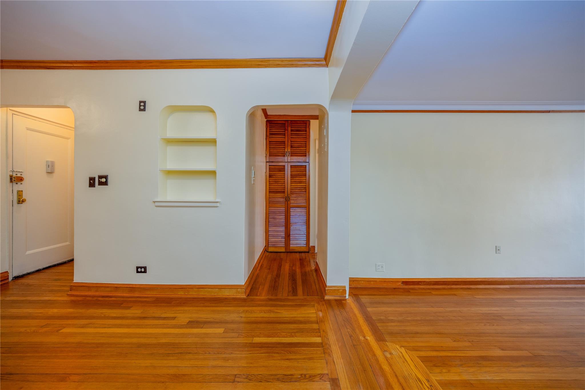 3600 Fieldston Road, Unit 4F Bronx, NY 10463 - Photo 15 of 22 a view of a room with wooden floor and window