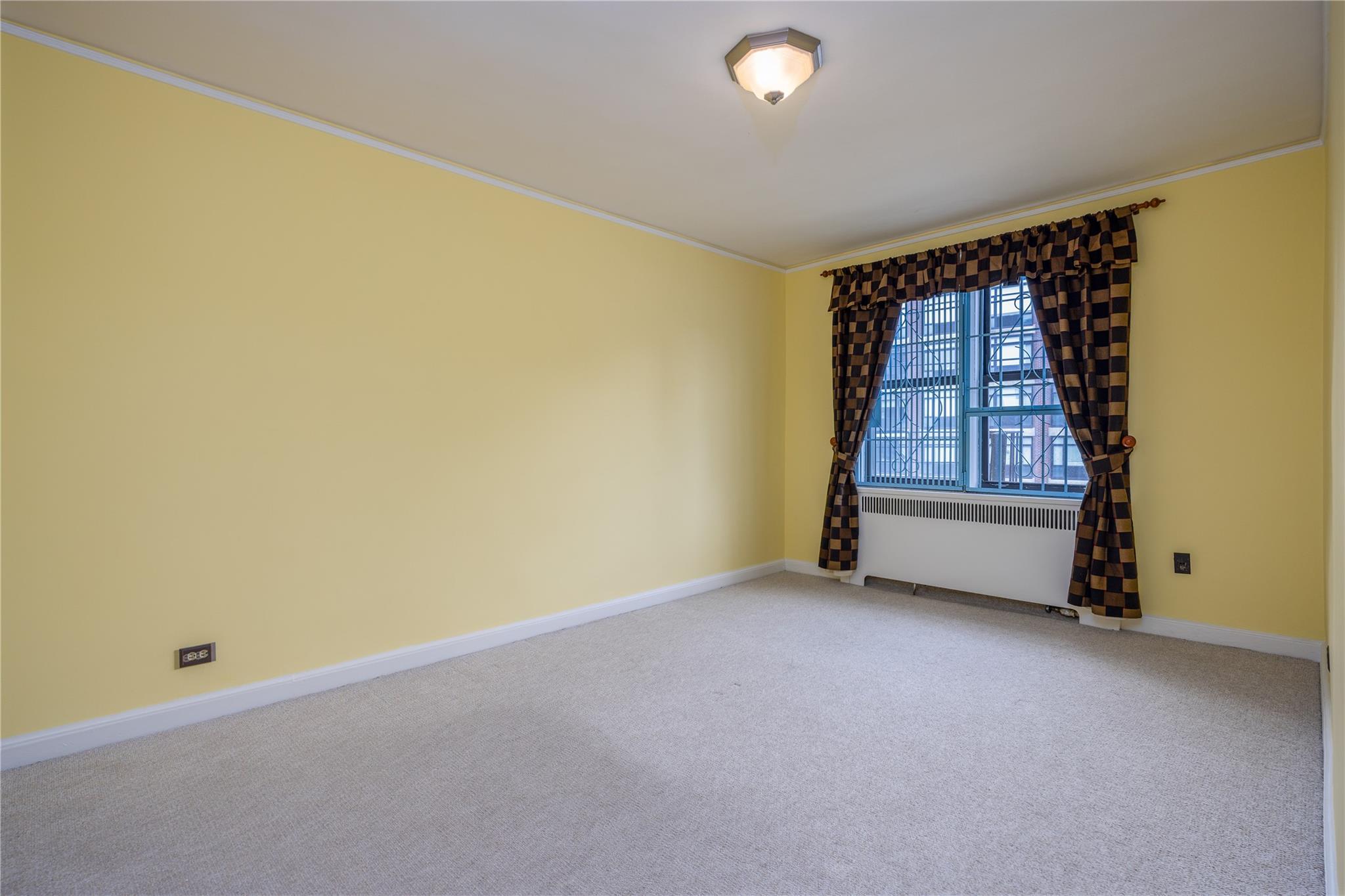 3600 Fieldston Road, Unit 4F Bronx, NY 10463 - Photo 19 of 22 an empty room with a window