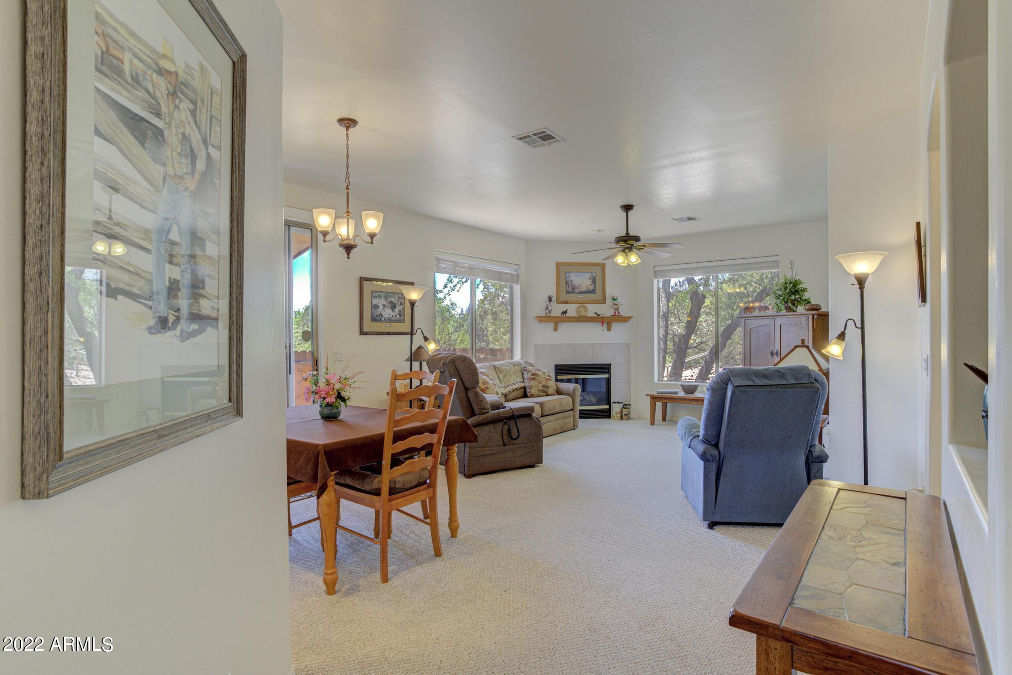 2100 Florence Road Payson, AZ 85541 - Photo 4 of 24 Living Room (3)