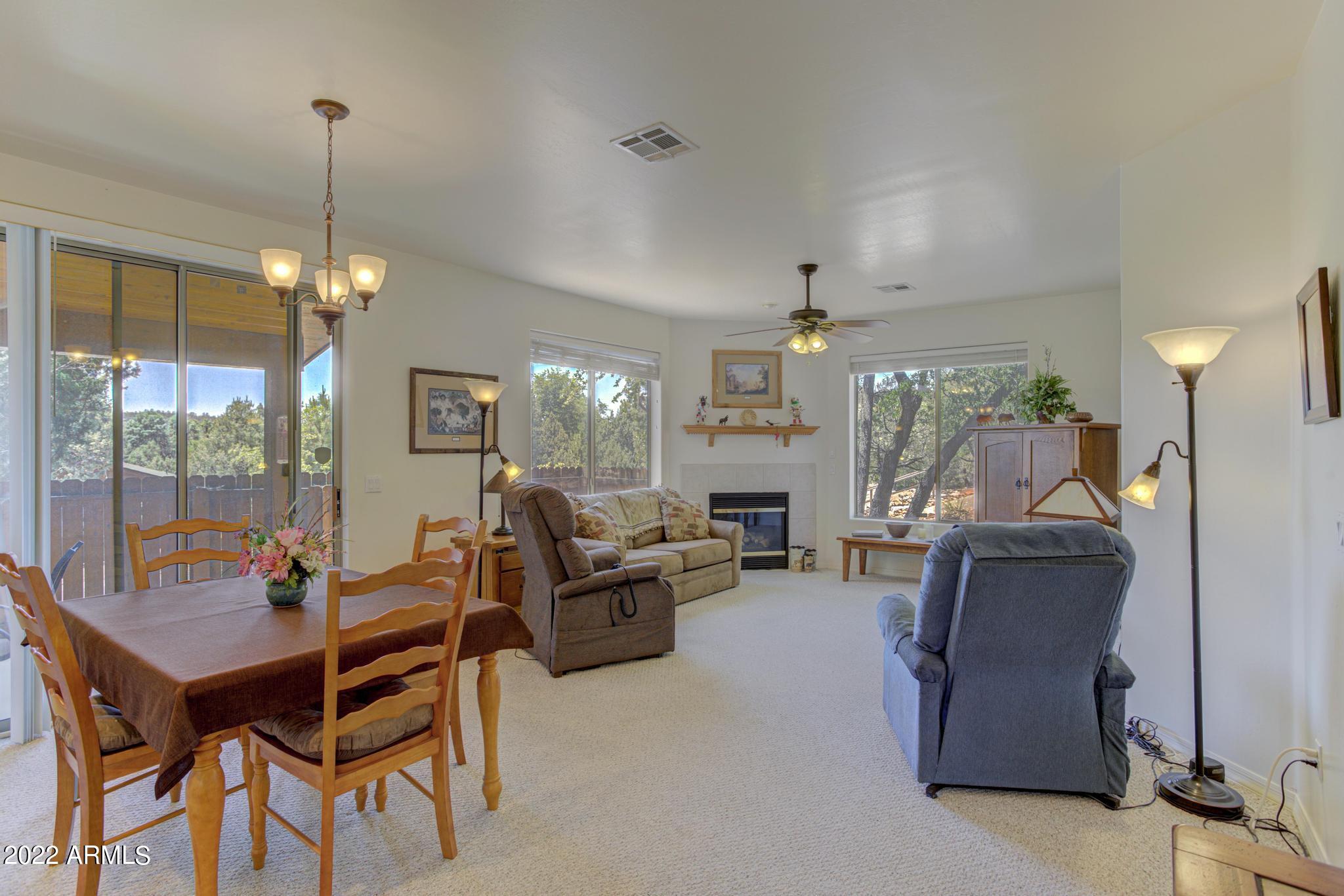 2100 Florence Road Payson, AZ 85541 - Photo 5 of 24 Living Room (4)