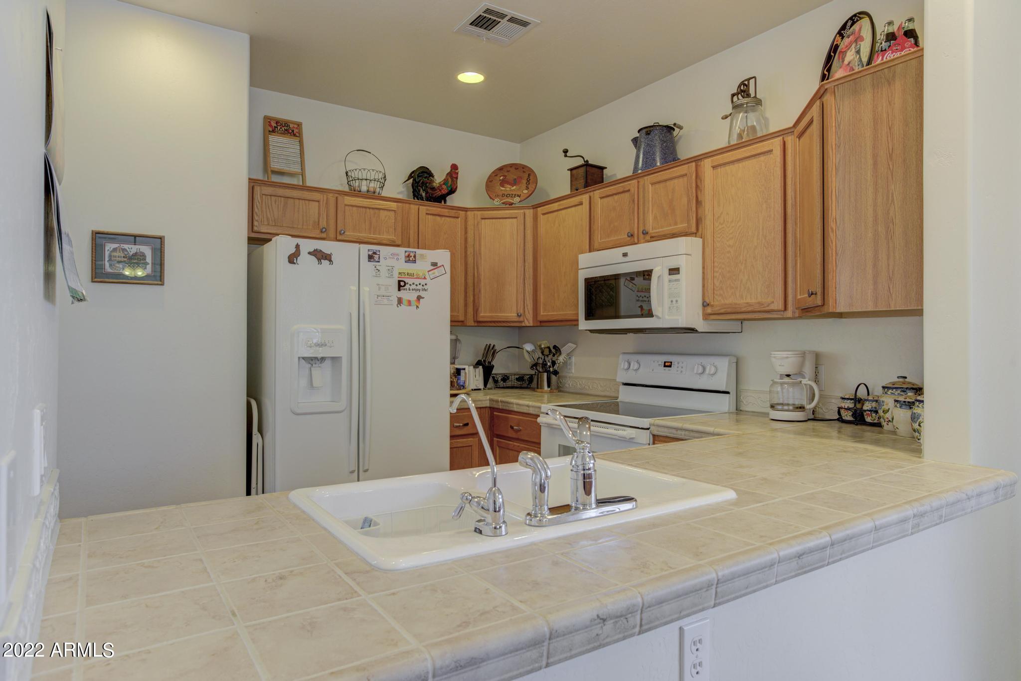 2100 Florence Road Payson, AZ 85541 - Photo 9 of 24 Kitchen (4)