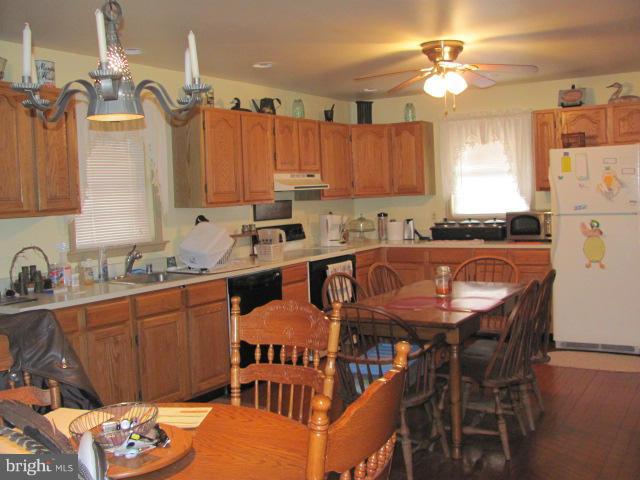 18699 Templeville Road Marydel, MD 21649 - Photo 8 of 10 Kitchen