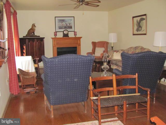 18699 Templeville Road Marydel, MD 21649 - Photo 9 of 10 Living Room