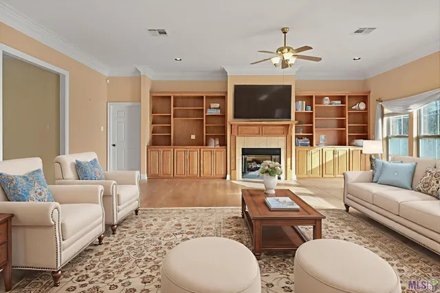 $599,000 | 16010 Peairs Road, Pride, LA 70770