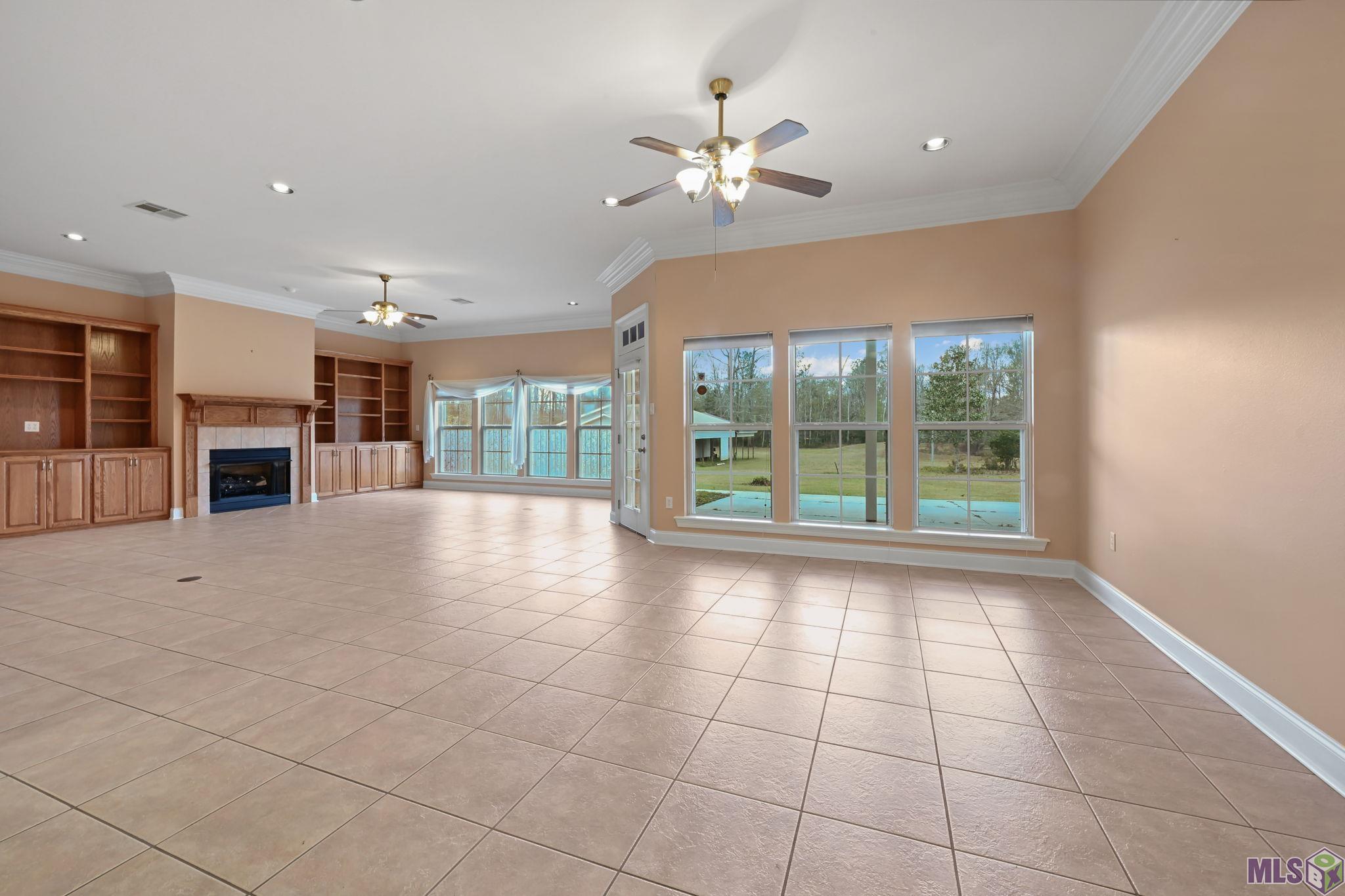 16010 Peairs Road Pride, LA 70770 - Photo 7 of 35