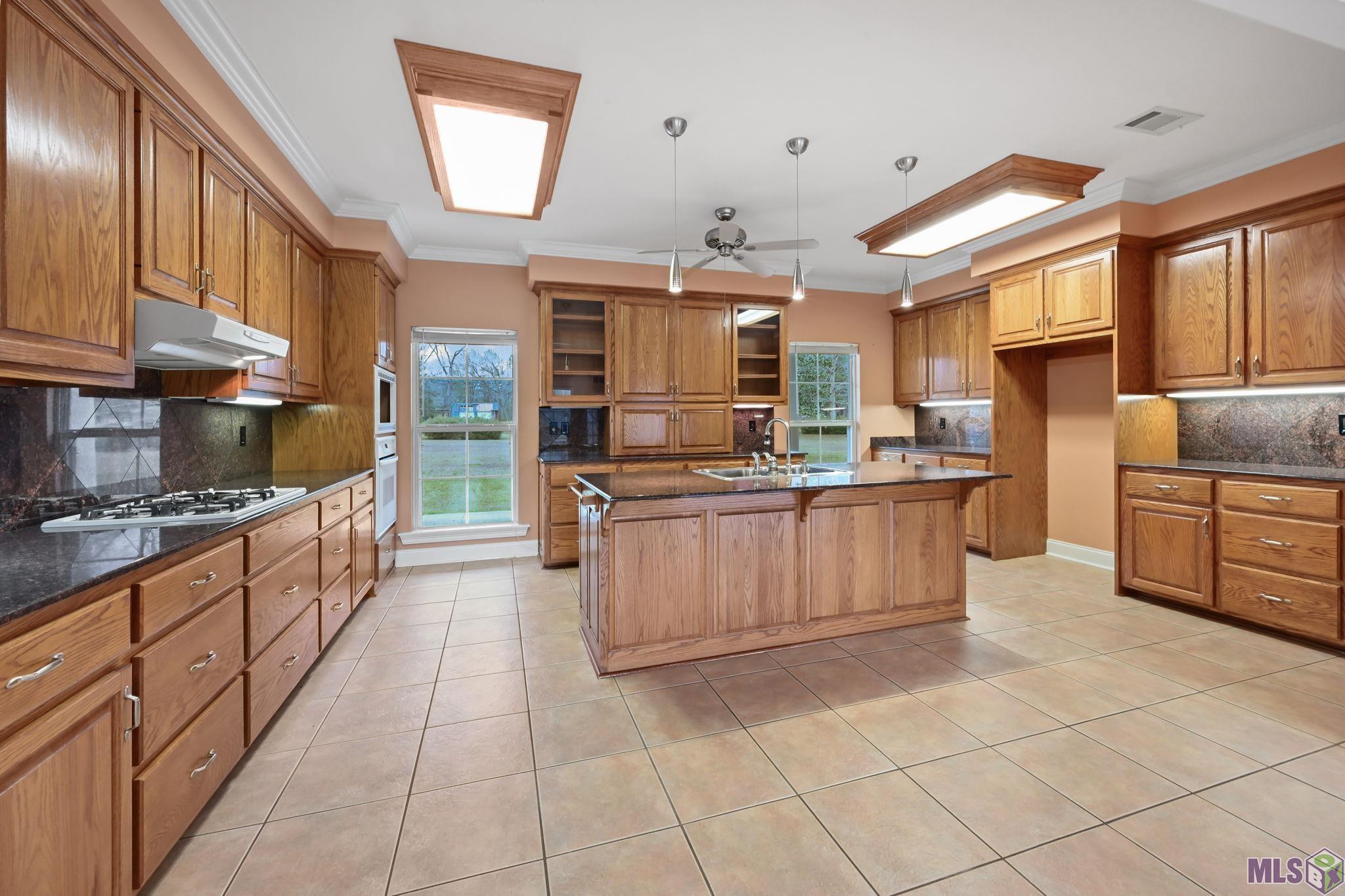 16010 Peairs Road Pride, LA 70770 - Photo 10 of 35