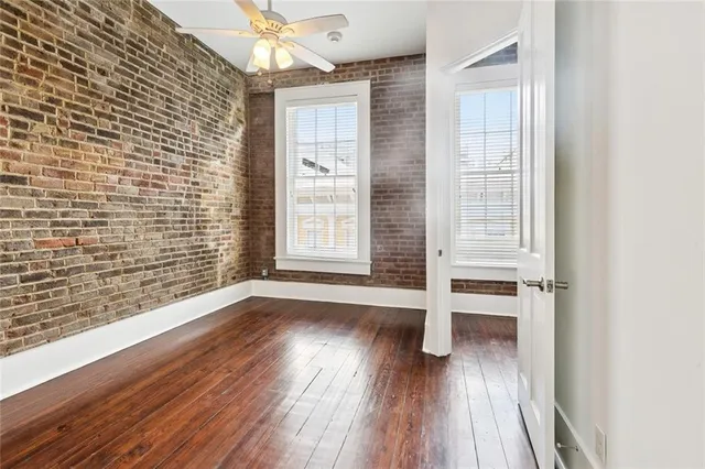 $2,000 | 204 Decatur Street, Unit 2B, New Orleans, LA 70130