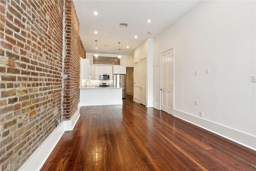 204 Decatur Street, Unit 2B New Orleans, LA 70130 - Photo 4 of 15