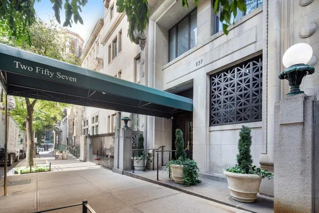 $3,380,000 | 257 West 86th Street, Unit 78B | Upper West Side