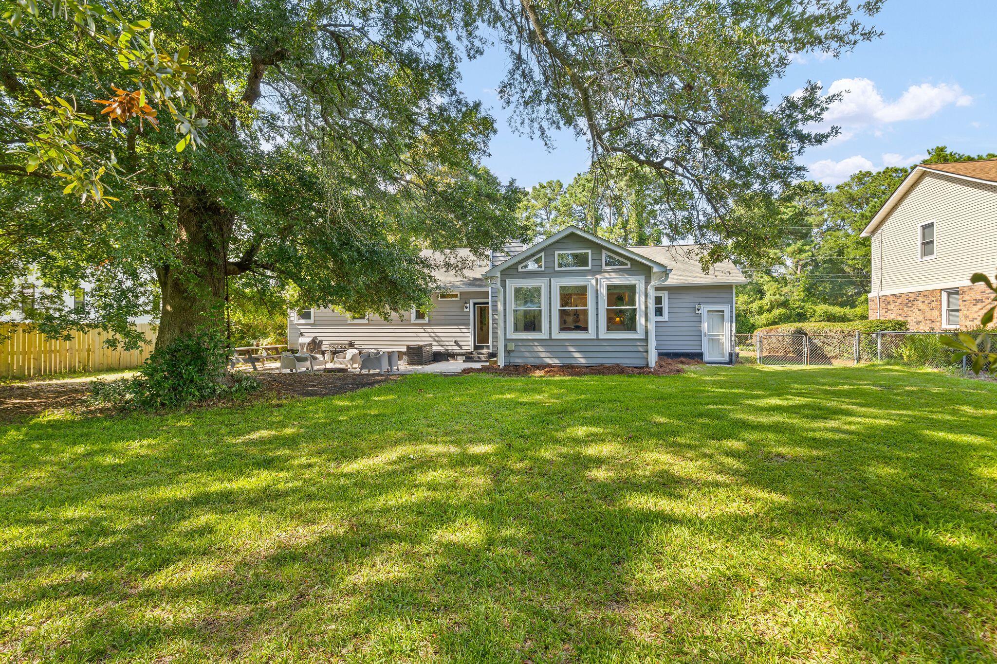 317 Hawthorne Street Mount Pleasant, SC 29464 - Photo 29 of 55 317-Hawthorne-39