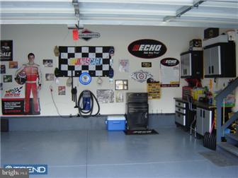 213 West Chestnut Ridge Drive Magnolia, DE 19962 - Photo 12 of 12 Garage