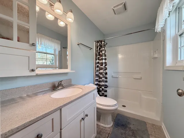 $550,000 | 1664 Brighton Drive, Mundelein, IL 60060