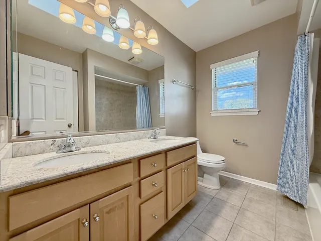 $550,000 | 1664 Brighton Drive, Mundelein, IL 60060