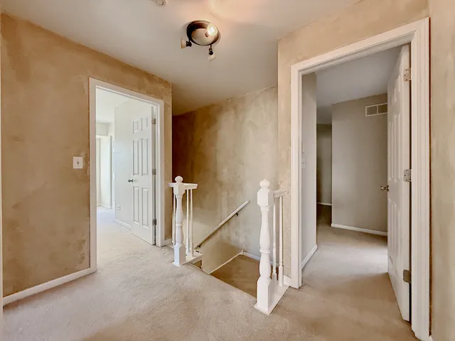 $550,000 | 1664 Brighton Drive, Mundelein, IL 60060